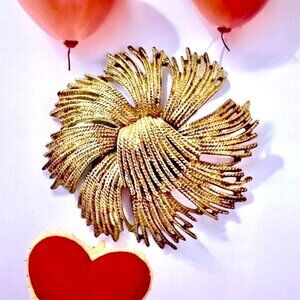 Monet Triple Gold Plated Cordelia Flower Brooch Signed Vintage 60's Large 2.5"